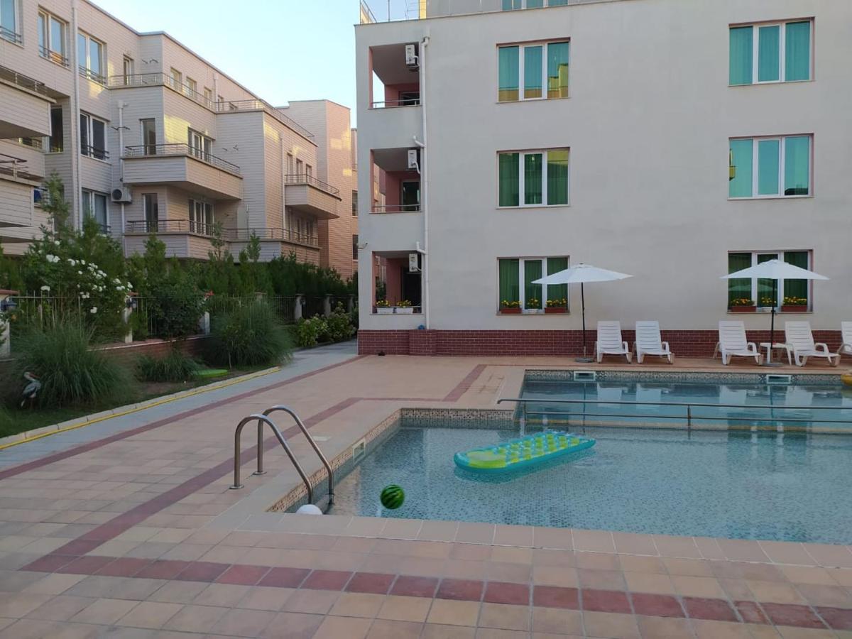 רבדה Apartment In Complex Tara מראה חיצוני תמונה