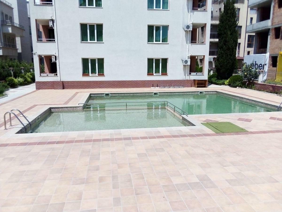 רבדה Apartment In Complex Tara מראה חיצוני תמונה