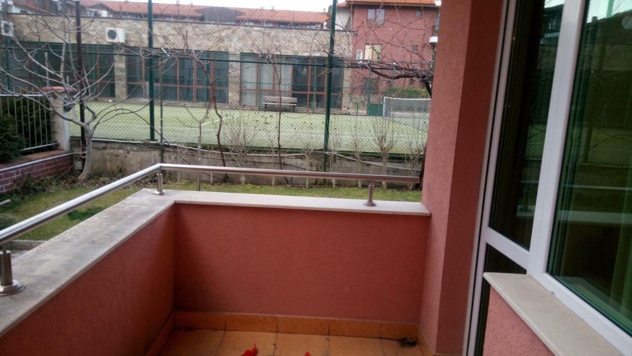 רבדה Apartment In Complex Tara מראה חיצוני תמונה